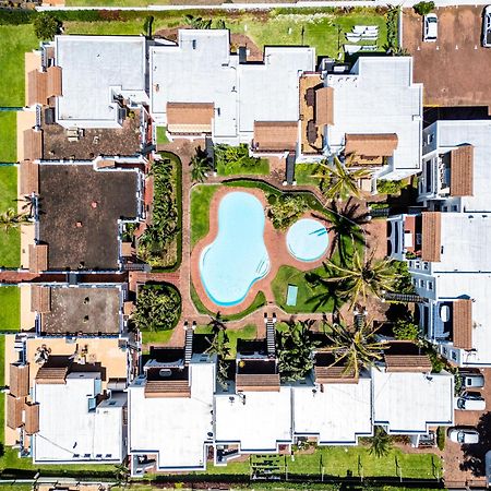 בליטו Le Paradis, Self-Catering Beachfront Apartments מראה חיצוני תמונה